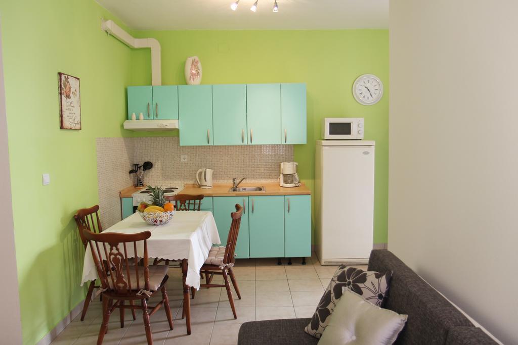 Apartmani Strada Kastela Exterior photo