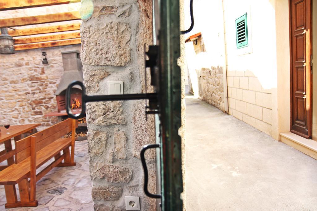 Apartmani Strada Kastela Exterior photo